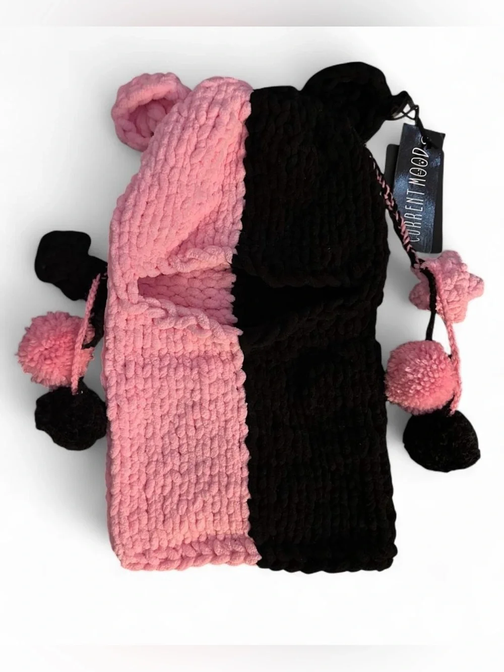 Current Mood pink black